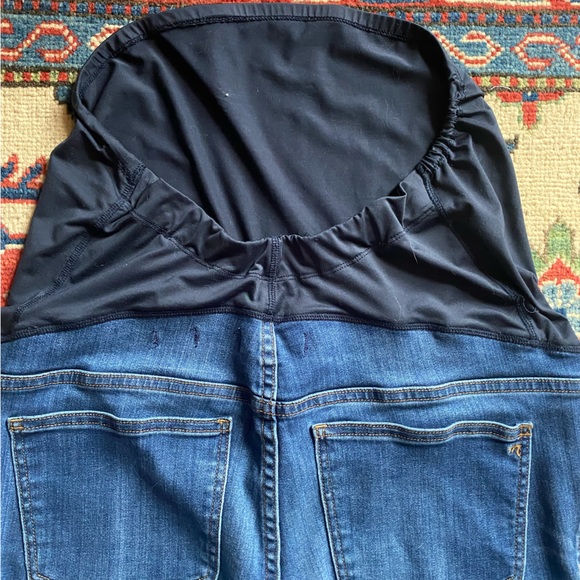 Madewell Maternity Jeans (30) - Picture 5 of 5